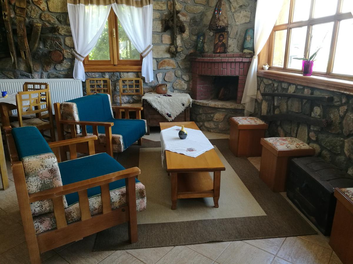 Отель Agios Achillios Экстерьер фото